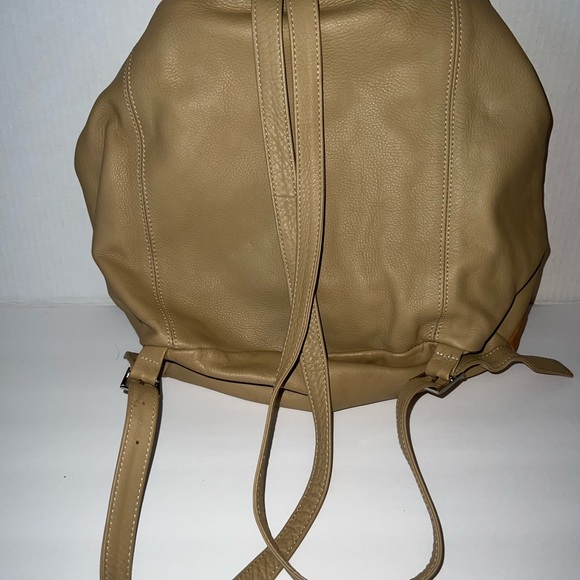 Marco Buggiani Leather Backpack - Picture 2 of 7